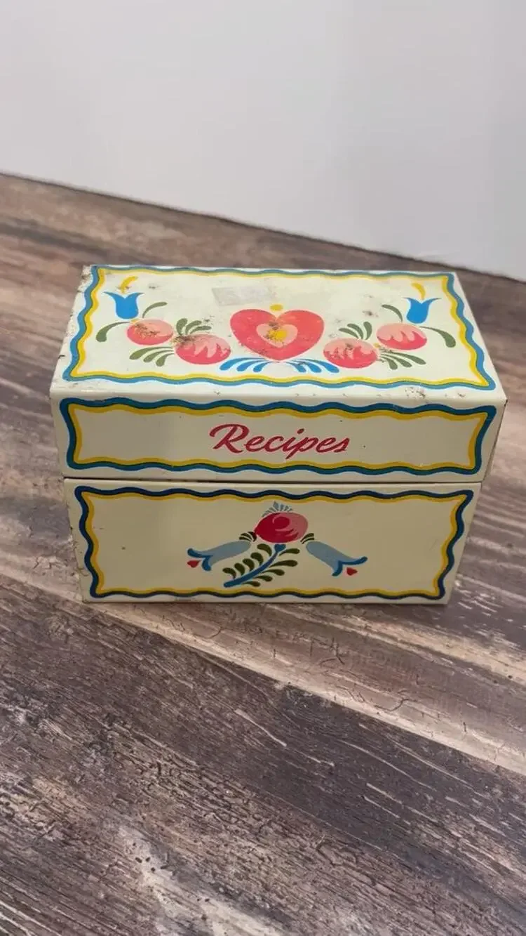 Vintage Ohio Art Metal Recipe Box Pennsylvania Dutch Folk Art Tin with Recipes